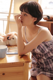 孩童姿势